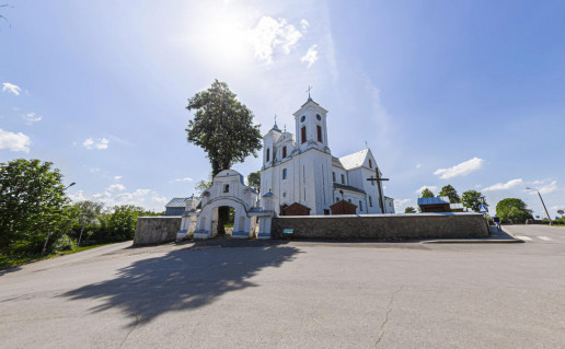 25.1. Mosėdis, Šv. arkangelo Mykolo bažnyčia.jpg